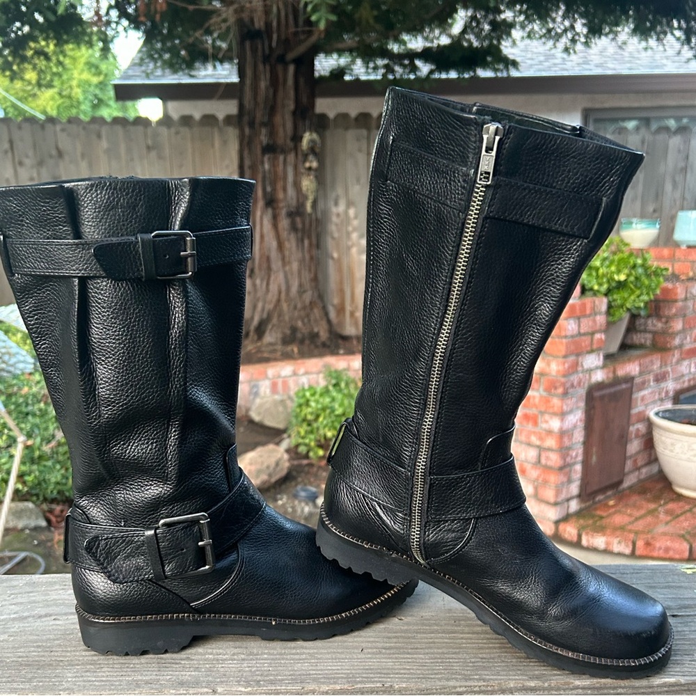 Gentle Souls Leather Buckle up boots, Garnet Hill, size 7.5